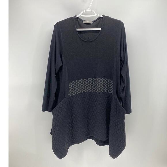 ALEMBIKA textured pockets shark bite lagenlook top minimalist quirky - Picture 2 of 9